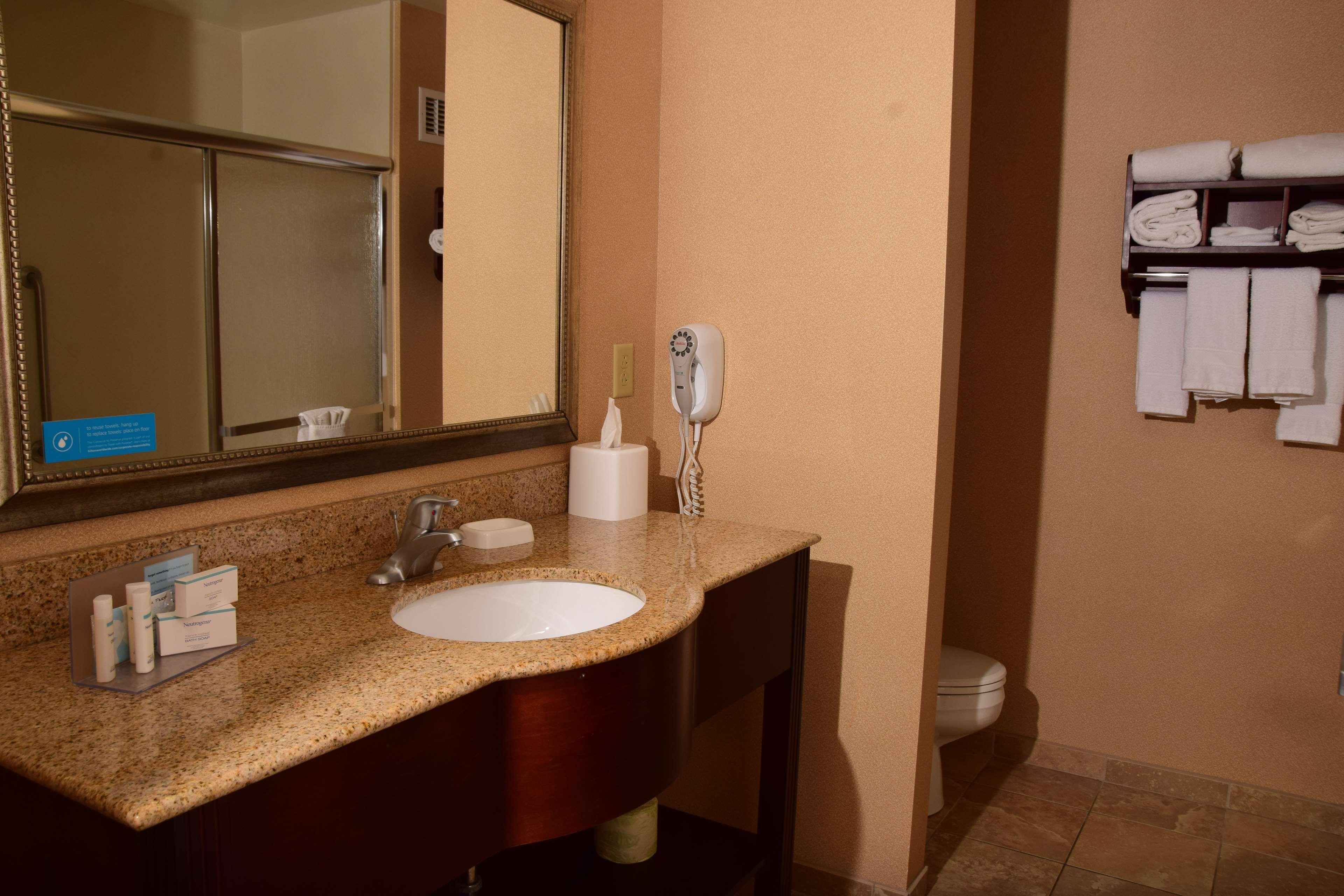 Hampton Inn Indiana Kültér fotó