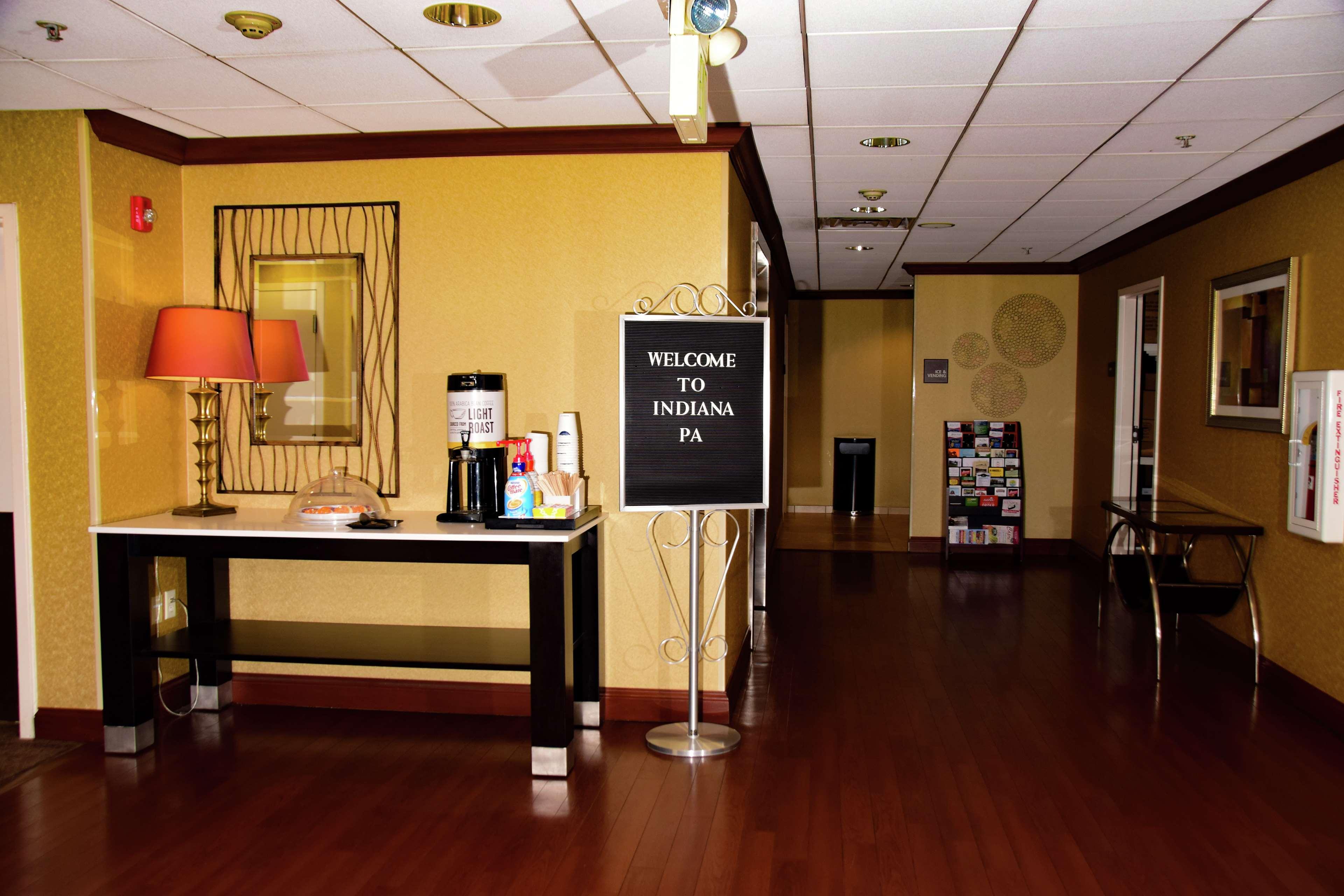Hampton Inn Indiana Kültér fotó