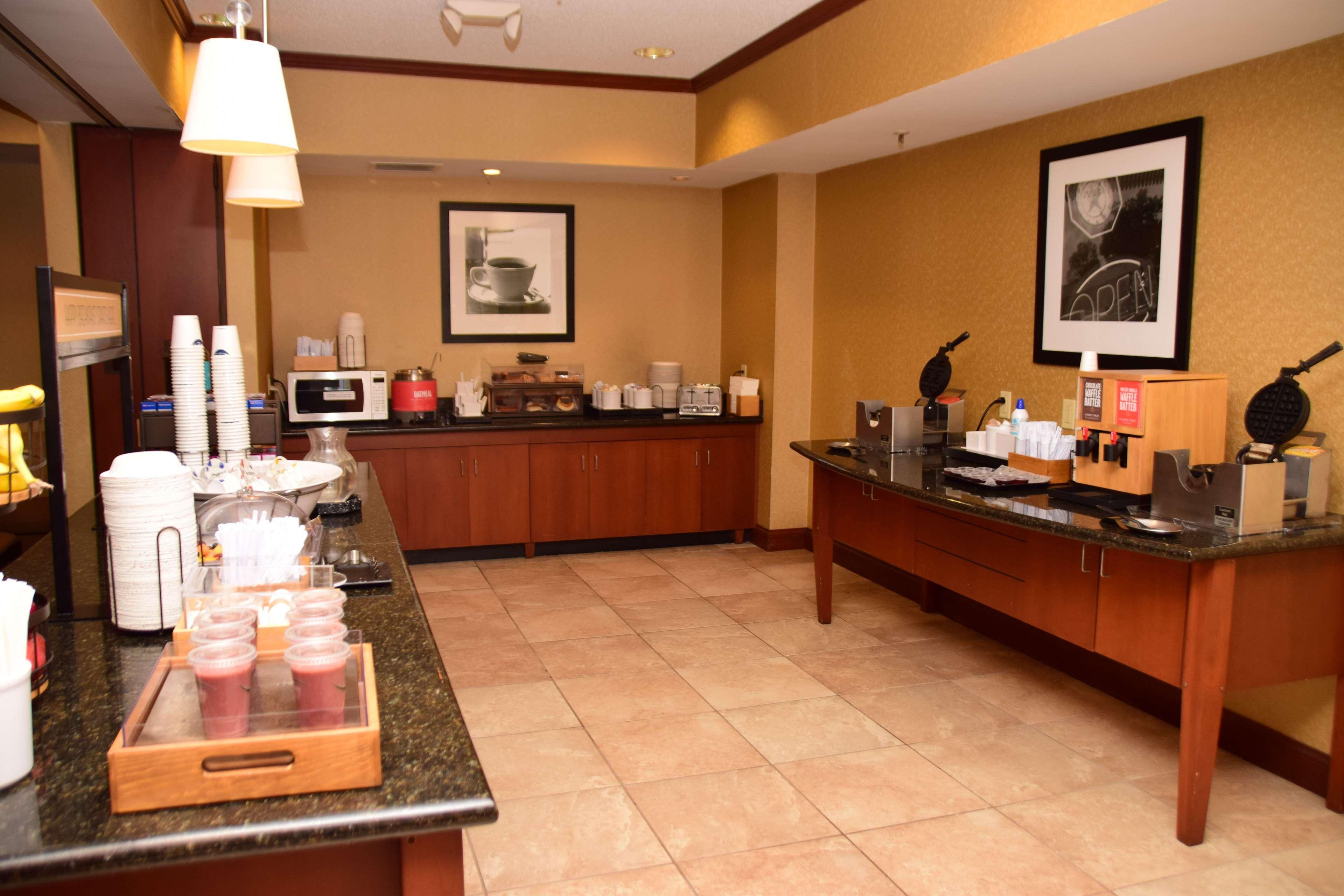 Hampton Inn Indiana Kültér fotó