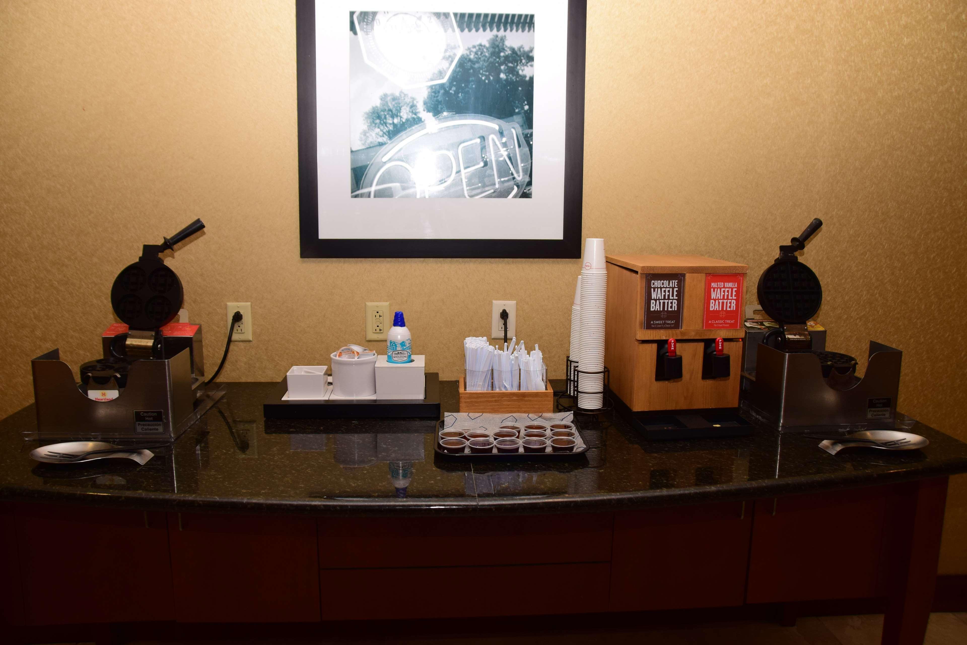 Hampton Inn Indiana Kültér fotó